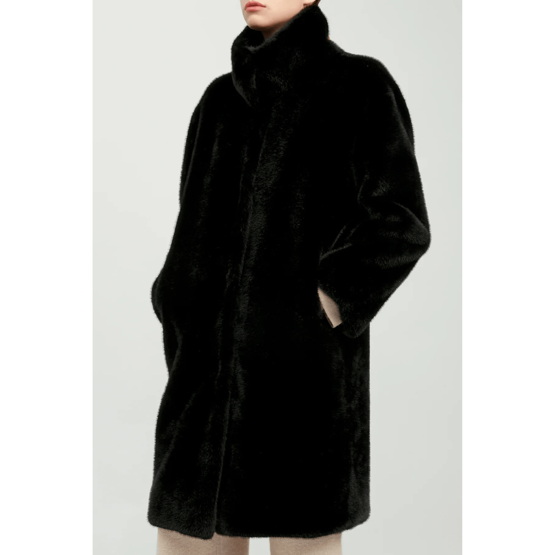 Common Knit Éste Shearling Coat, black