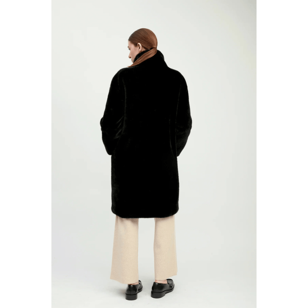 Common Knit Éste Shearling Coat, black – view 14