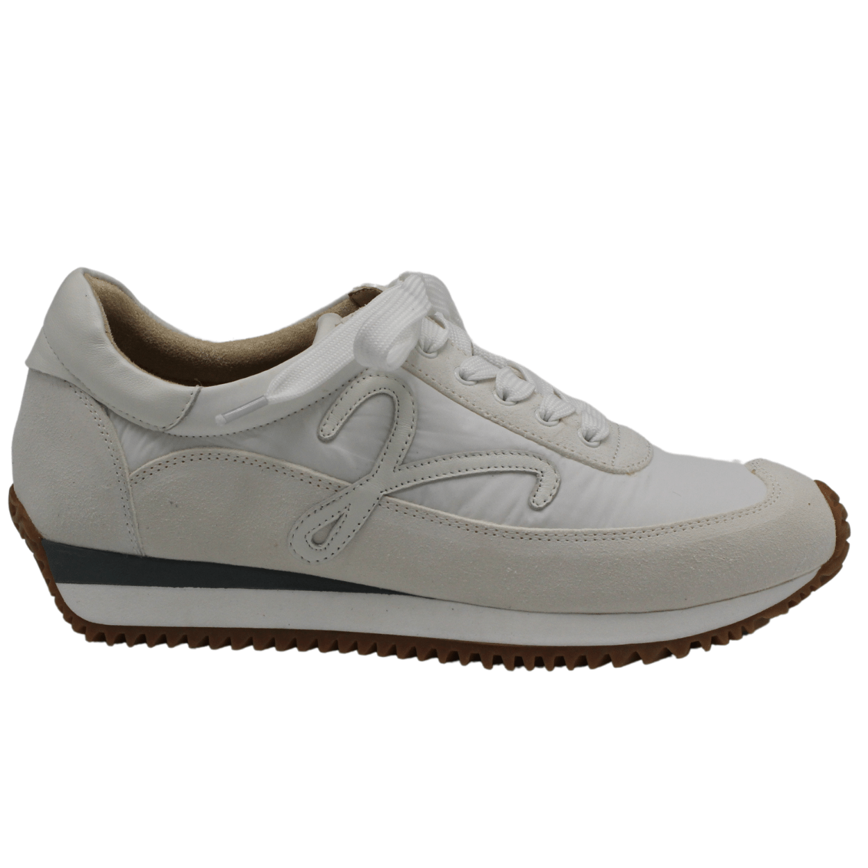 Queen Sneaker