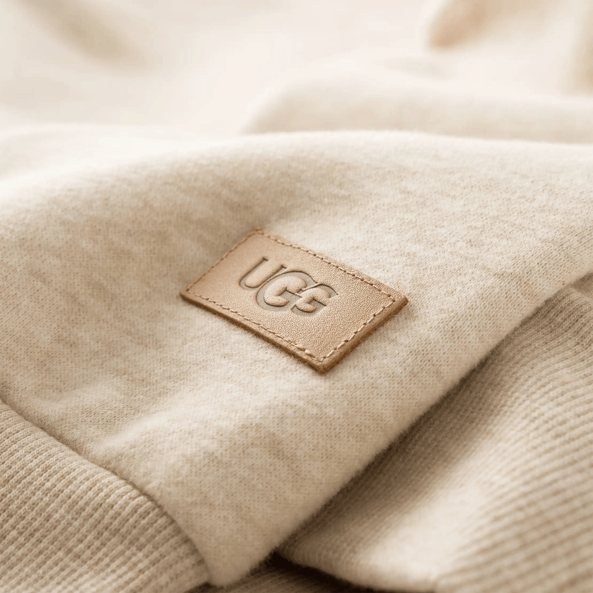 UGG Women's Classic Hoodie, sand heather – view 8