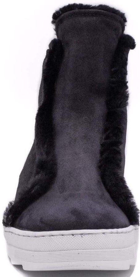 4944