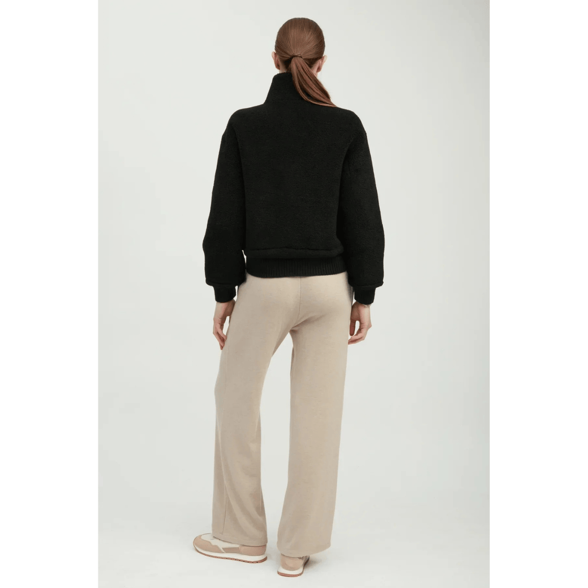 Common Knit Teddy Sherpa Crop Bomber, black – view 21