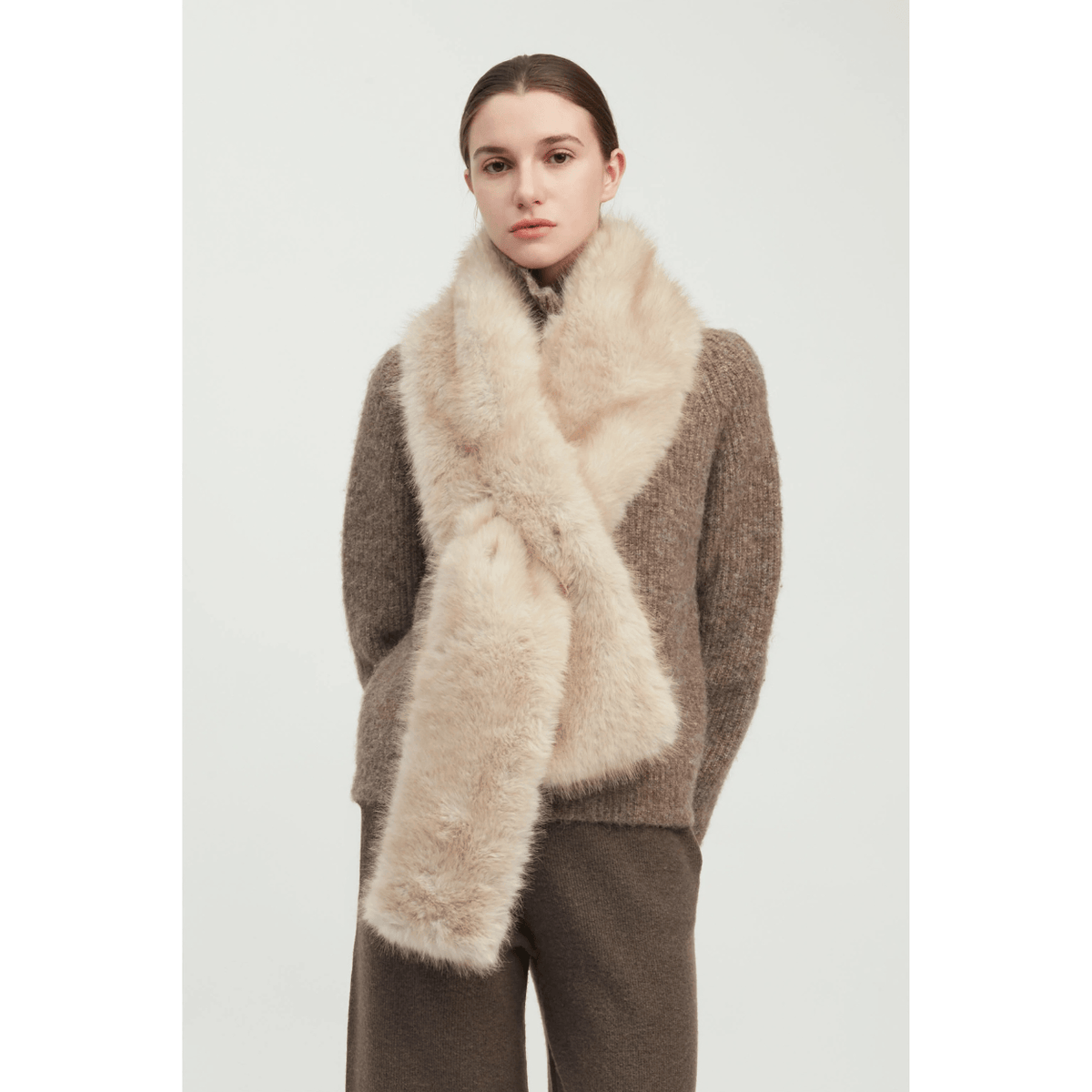 Shoe-Inn Multi-way Keyhole Stole, beige – view 2