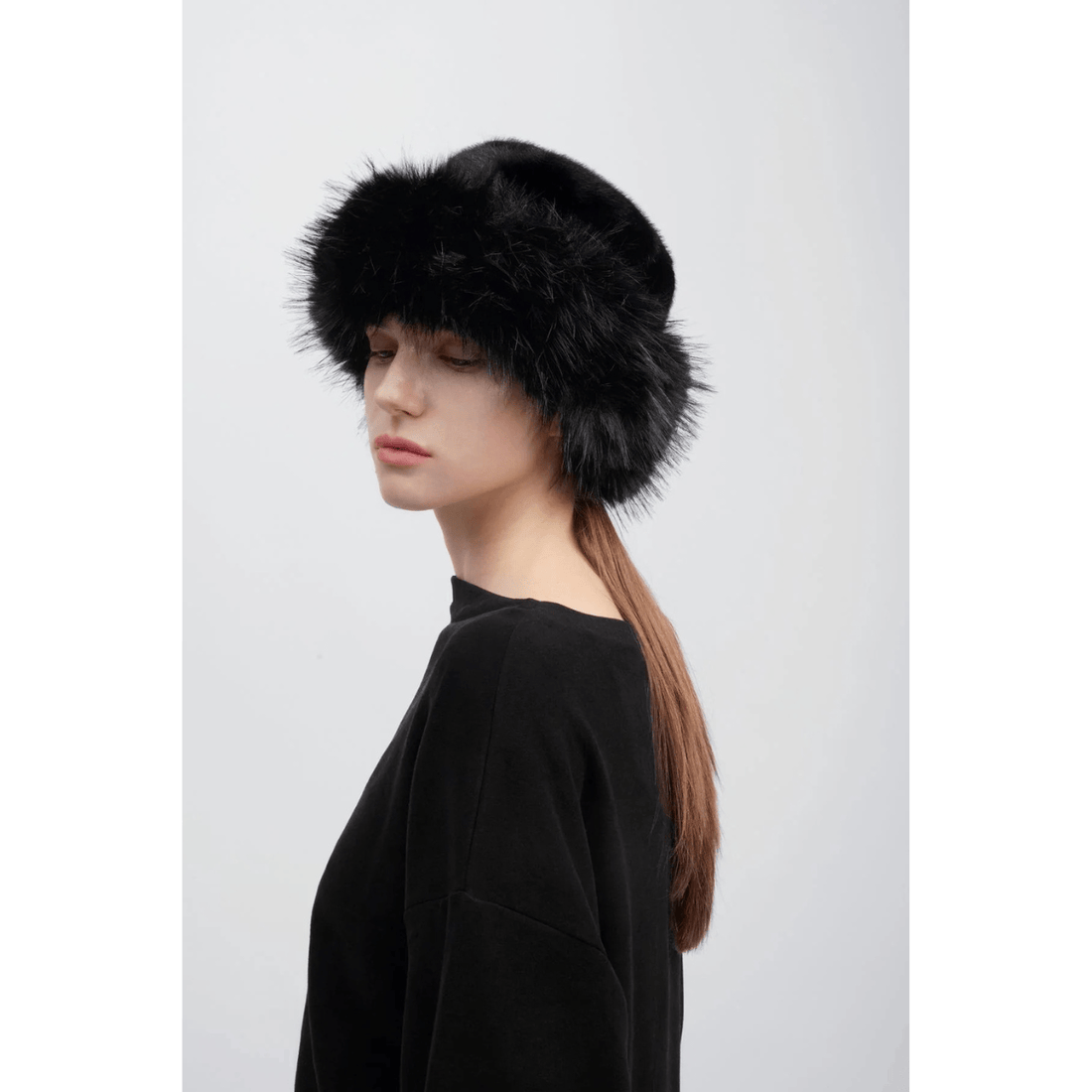 Common Knit Noir Russian Hat, black – alternate view