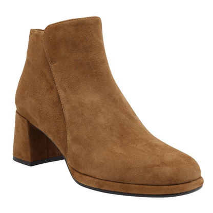 cuoio suede