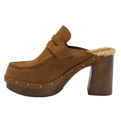 cuoio suede