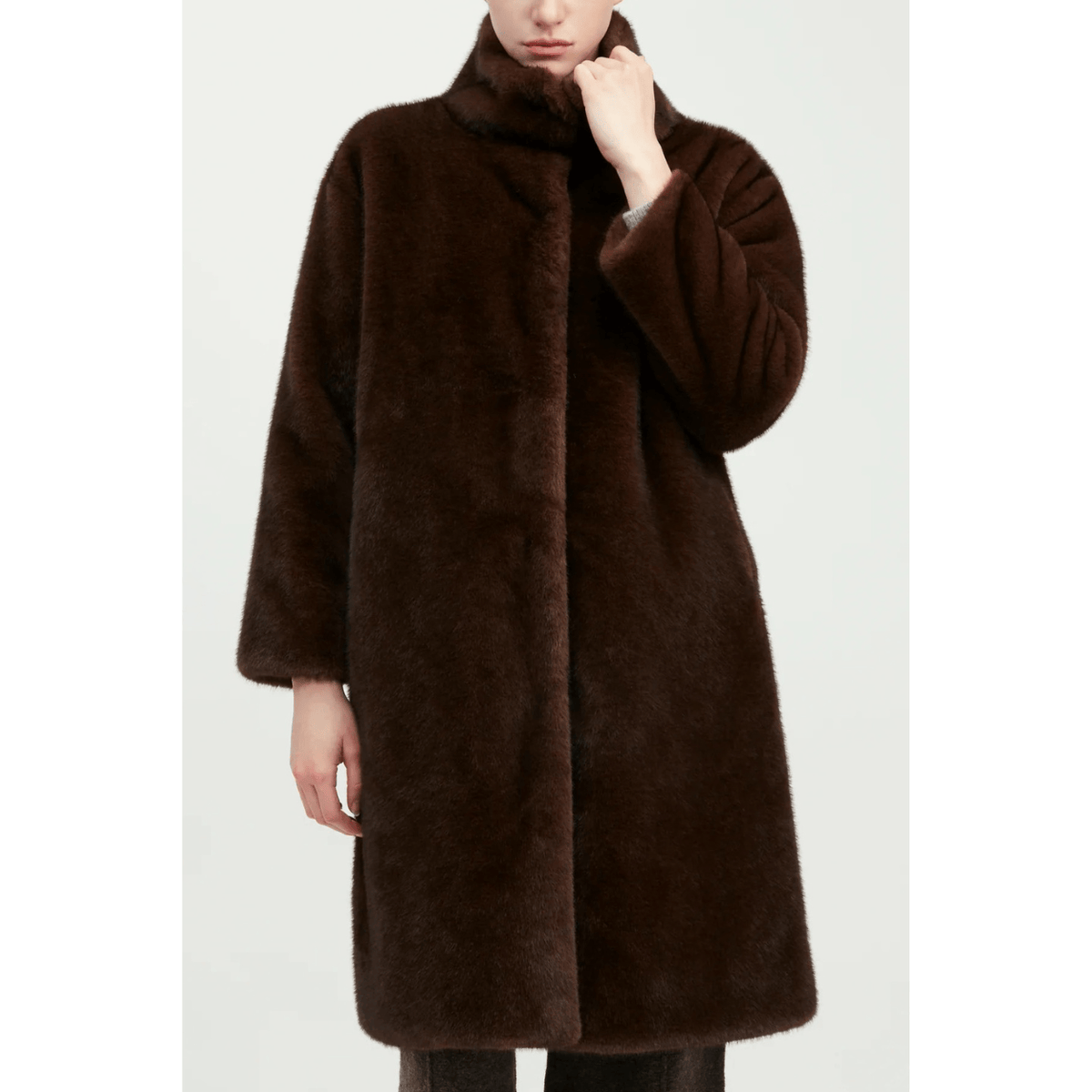 Common Knit Éste Shearling Coat, espresso – view 2