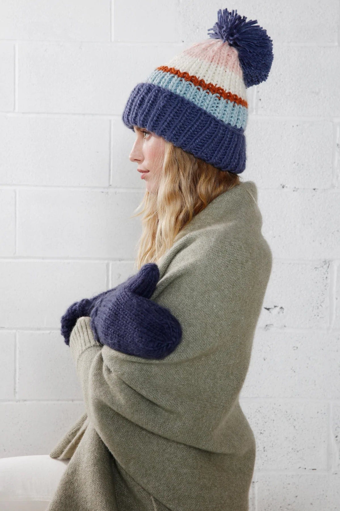 Knitted Quad Tone Pompom Hat