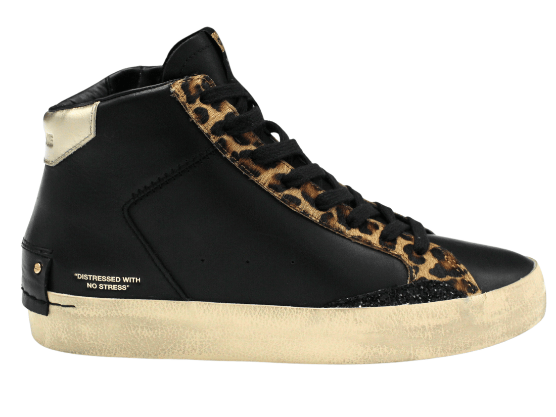 28052 High Top Sneaker