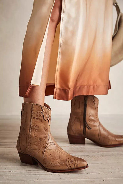 New Frontier Doodle Boot